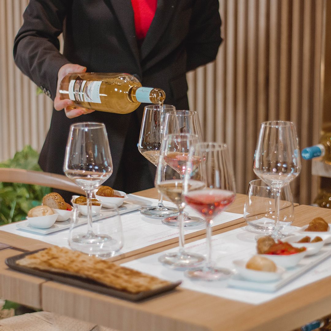 DEGUSTAZIONE VINI CONTINI 1898